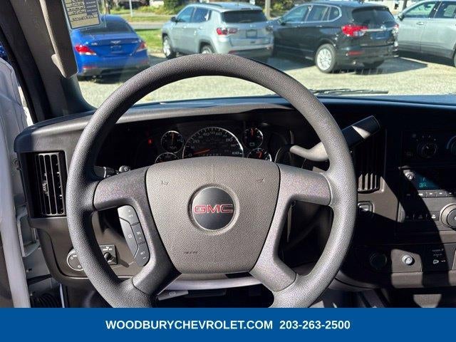 2022 GMC Savana Cargo 2500 Base