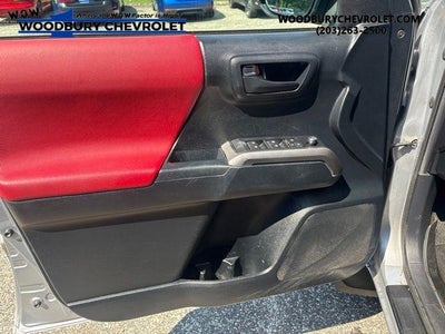 2016 Toyota Tacoma SR