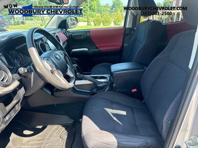 2016 Toyota Tacoma SR