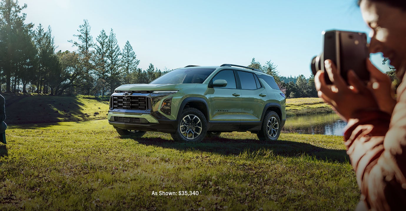 Red Tag Sales Event, the 2026 Equinox is available with 0% interest financing at WOW! Chevrolet of Woodbury | 729 Main Street S, Woodbury,